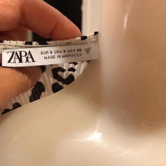 ZARA blouse print pattern .Small - Picture 5 of 5